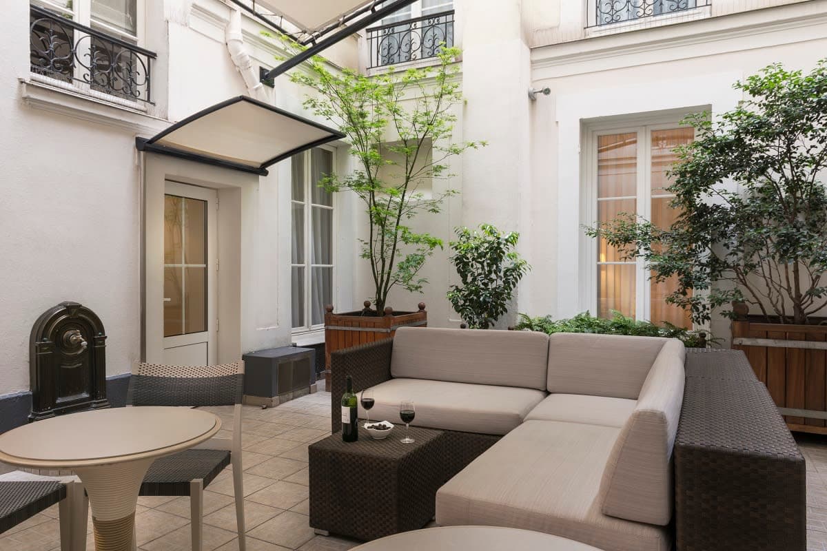 Hôtel Raphael Champs Élysées Emerges from Transformation with 1920s Spirit Intact