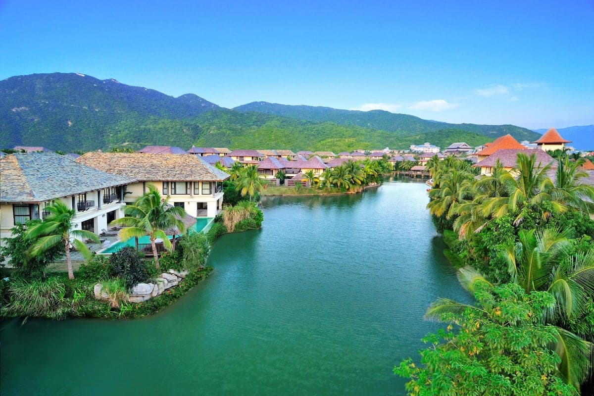 Patina Sanya Opens: BIG's Tropical Masterpiece in China