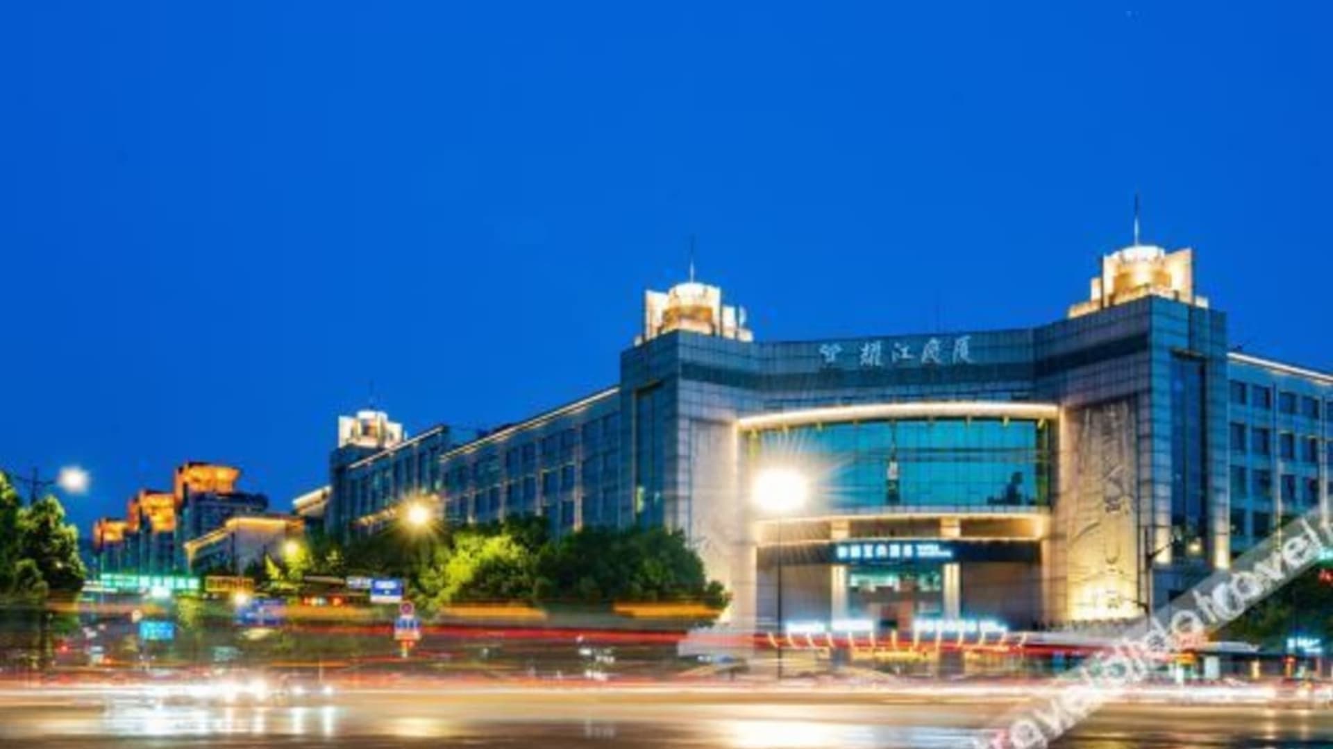 Atwell Suites Hangzhou West Lake in Hangzhou
