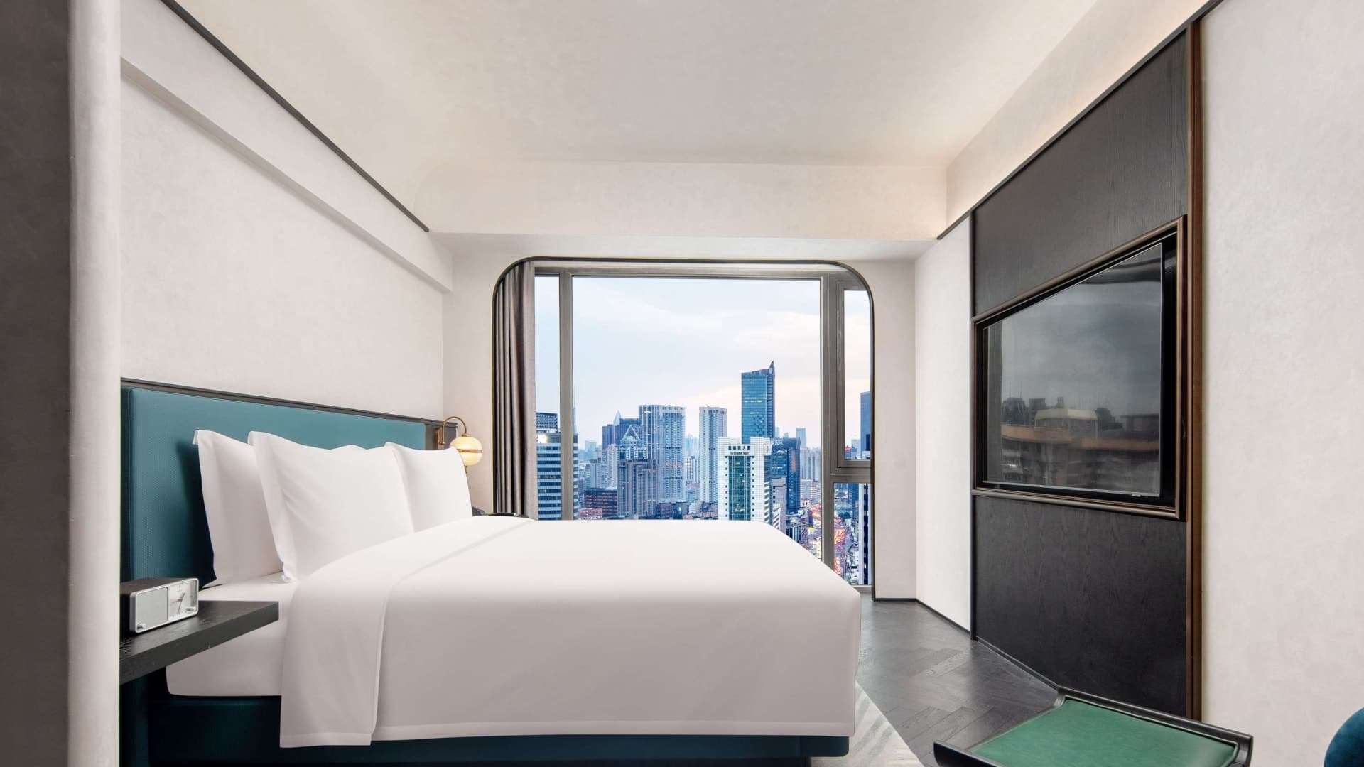 Sofitel Shanghai North Bund in Shanghai